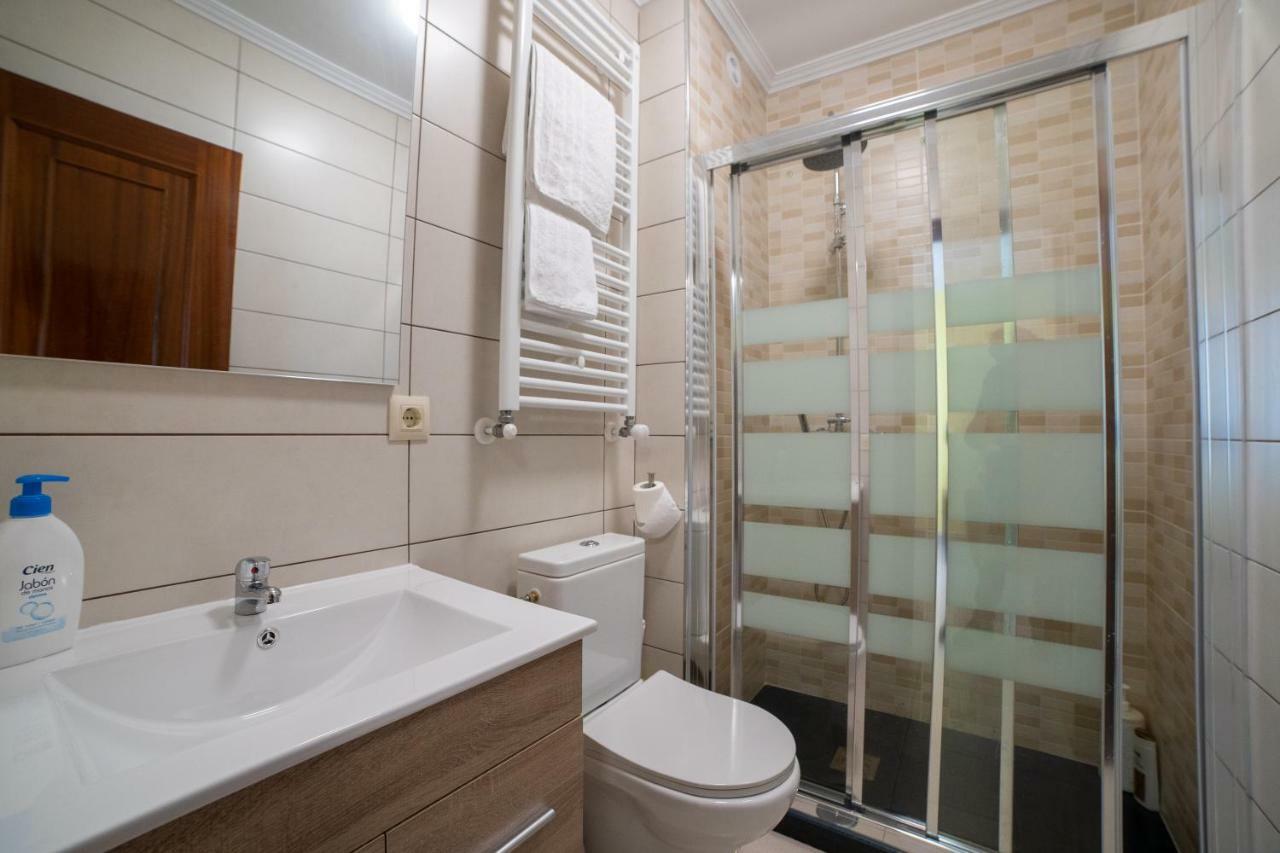 Apartamentos Enteros O Lagar Melide Dış mekan fotoğraf